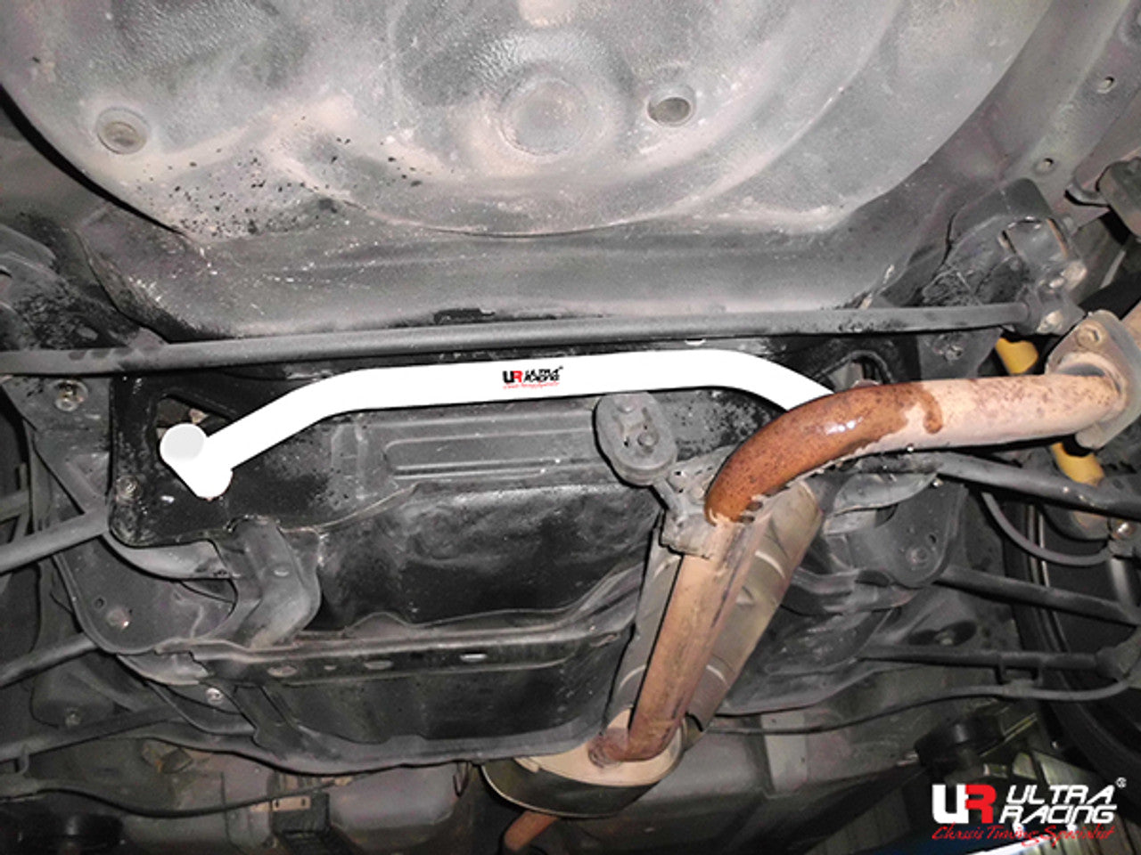 Ultra Racing - 2pt Rear Lower Brace - HONDA ACCORD (CG) 1998-2002 - UR-RL2-2553