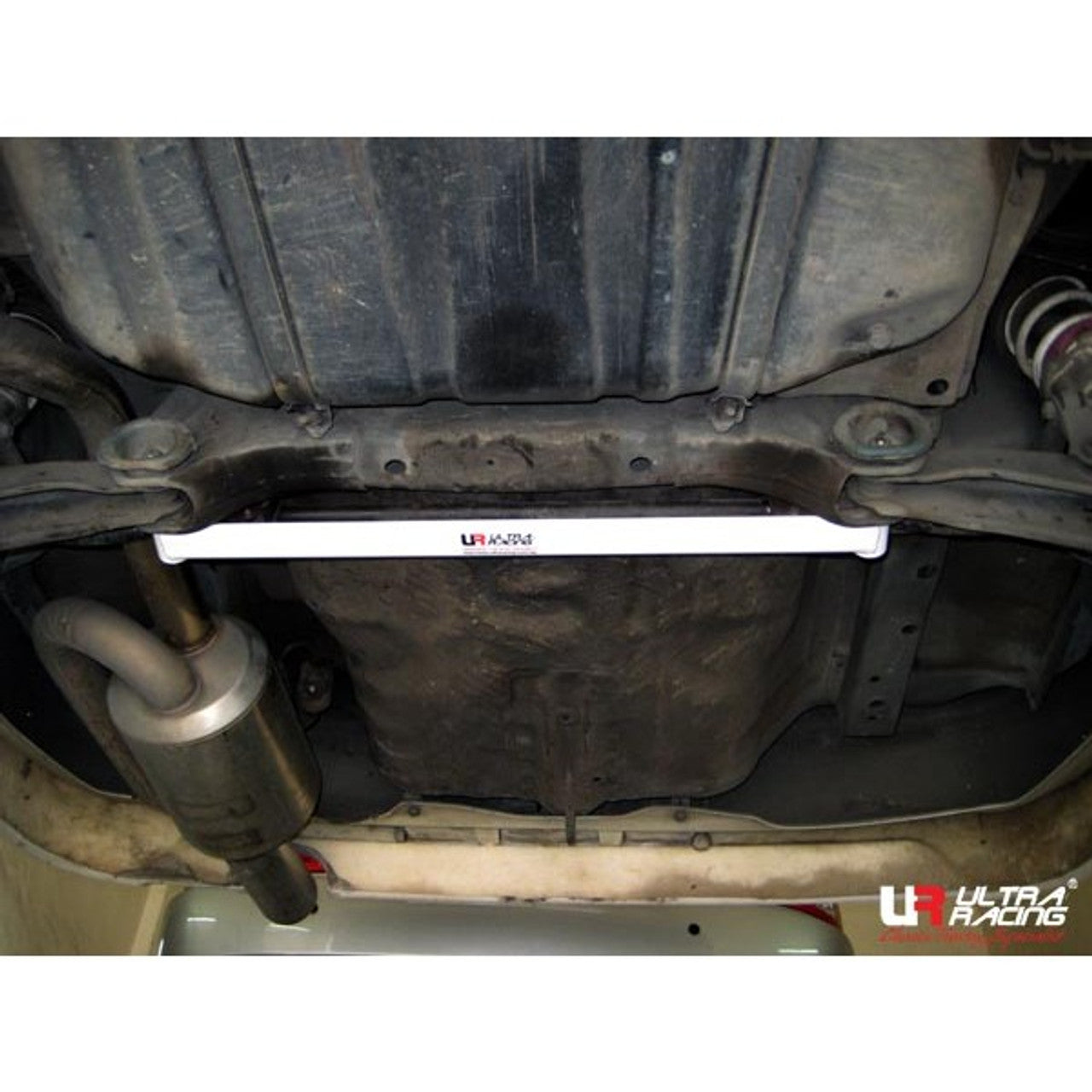 Ultra Racing - 2pt Rear Lower Brace - Acura INTEGRA (DC2) 1994-2001 - UR-RL2-635