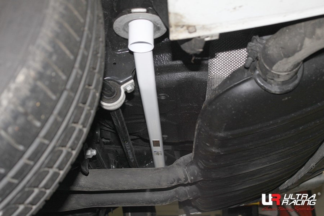 Ultra Racing - 2pt Rear Lower Brace - Audi Q / QS - UR-RL2-866