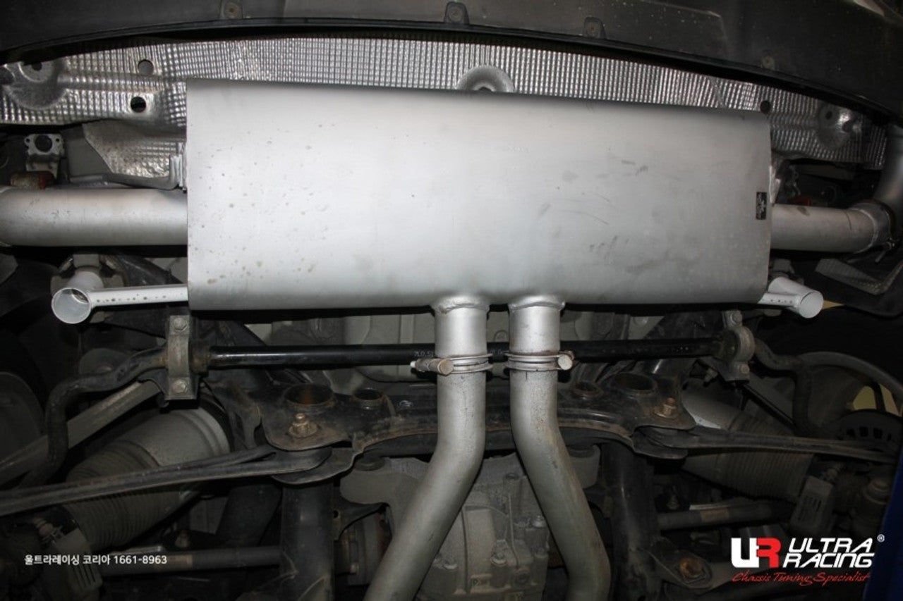 Ultra Racing - 2pt Rear Lower Brace - Audi Q / QS - UR-RL2-866