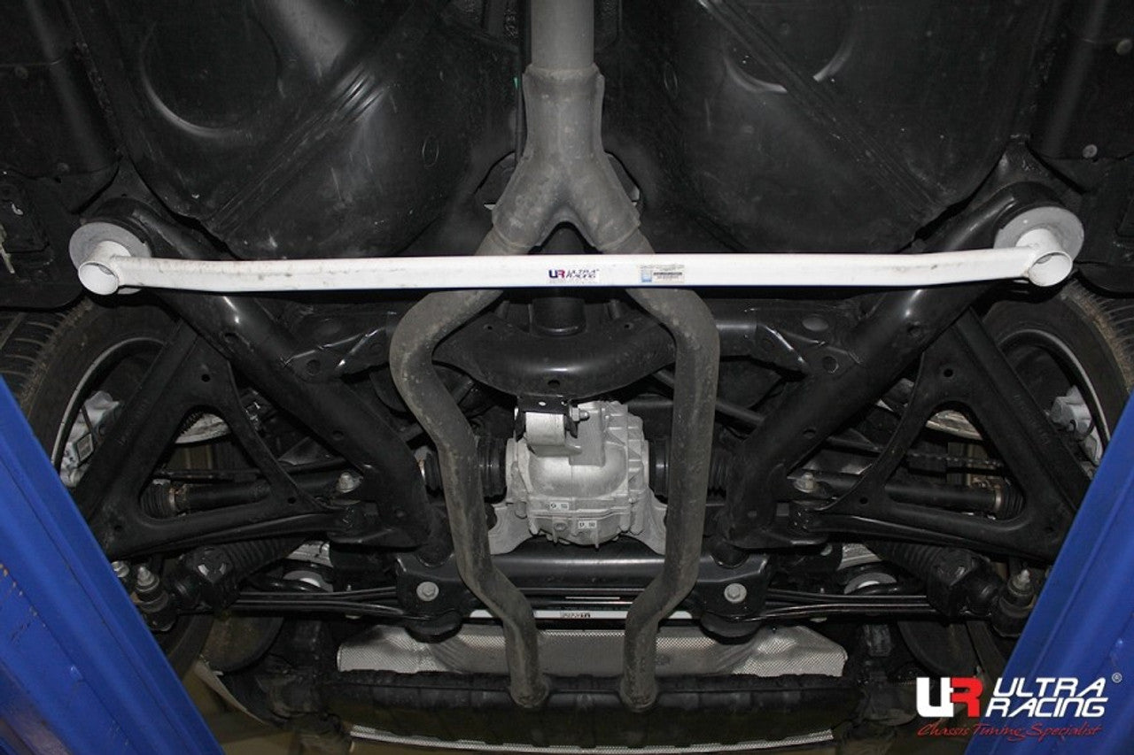 Ultra Racing - 2pt Rear Lower Brace - Audi Q / QS - UR-RL2-866