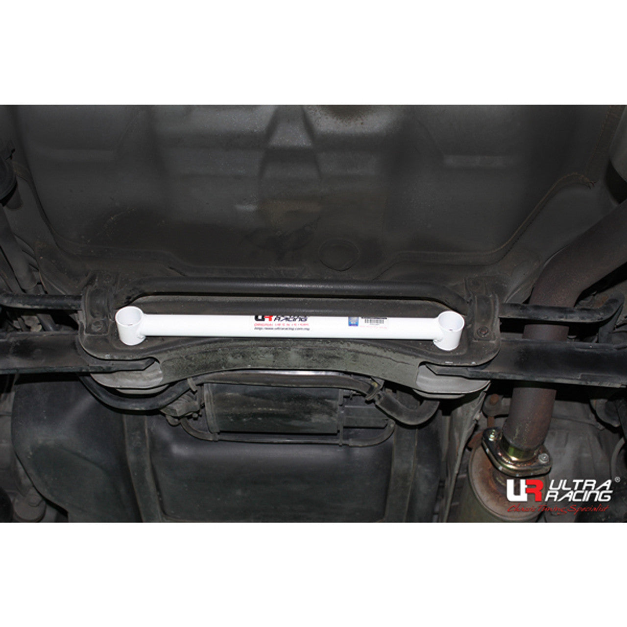 Ultra Racing - 2pt Rear Lower Brace - Acura RSX (DC5) 2002-2006 - UR-RL2-976