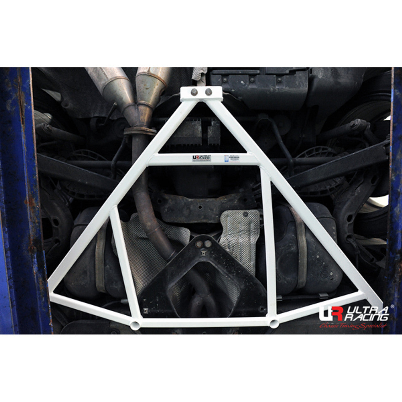Ultra Racing - 6pt Rear Lower Brace - BMW Z4 (E85/E86) 2002-2008 - UR-RL6-1178