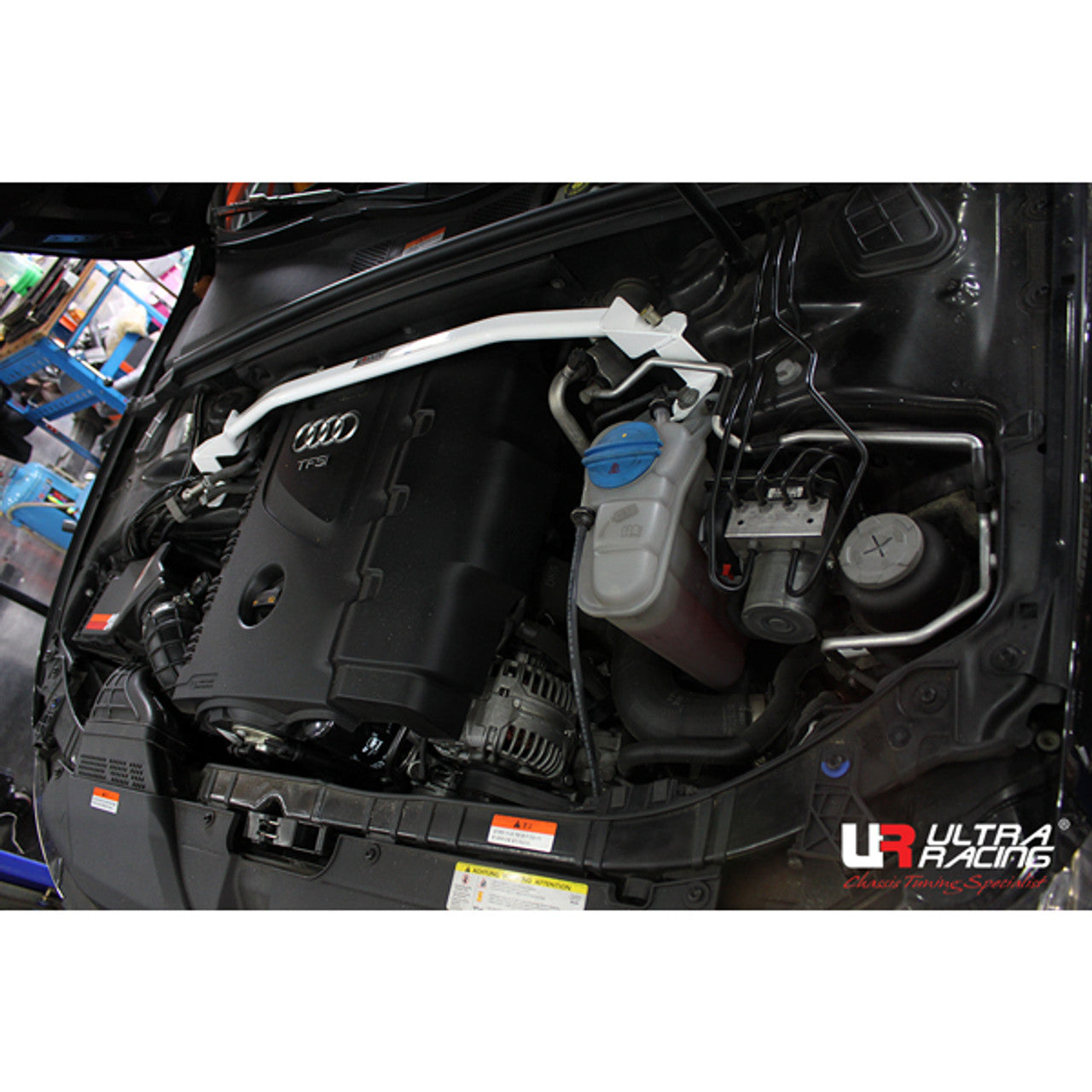 Ultra Racing - 2pt Front Strut Tower Brace - Audi A4 / S4 - UR-TW2-2762