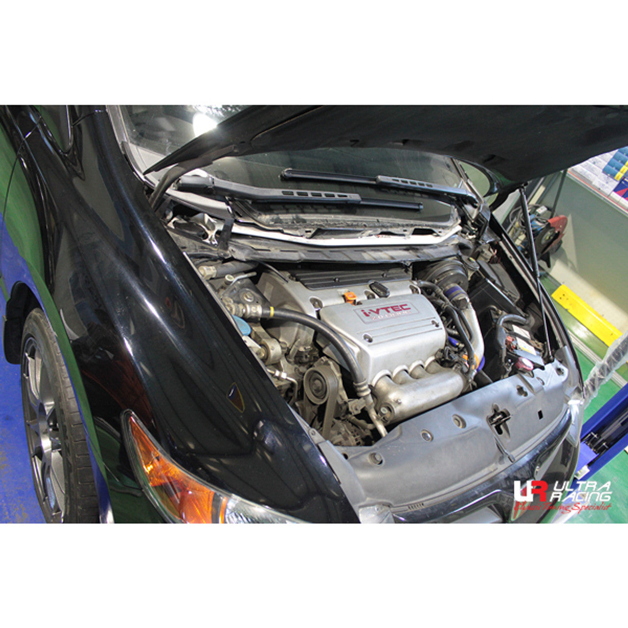 Ultra Racing - 2pt Front Strut Tower Brace - HONDA CIVIC (FG2) COUPE 2006-2011 - UR-TW2-888
