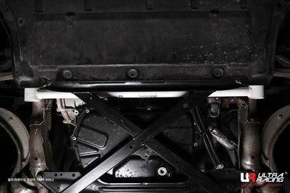 Ultra Racing - 2pt Front Lower Brace - Audi A4 / S4 - UR-LA2-3278