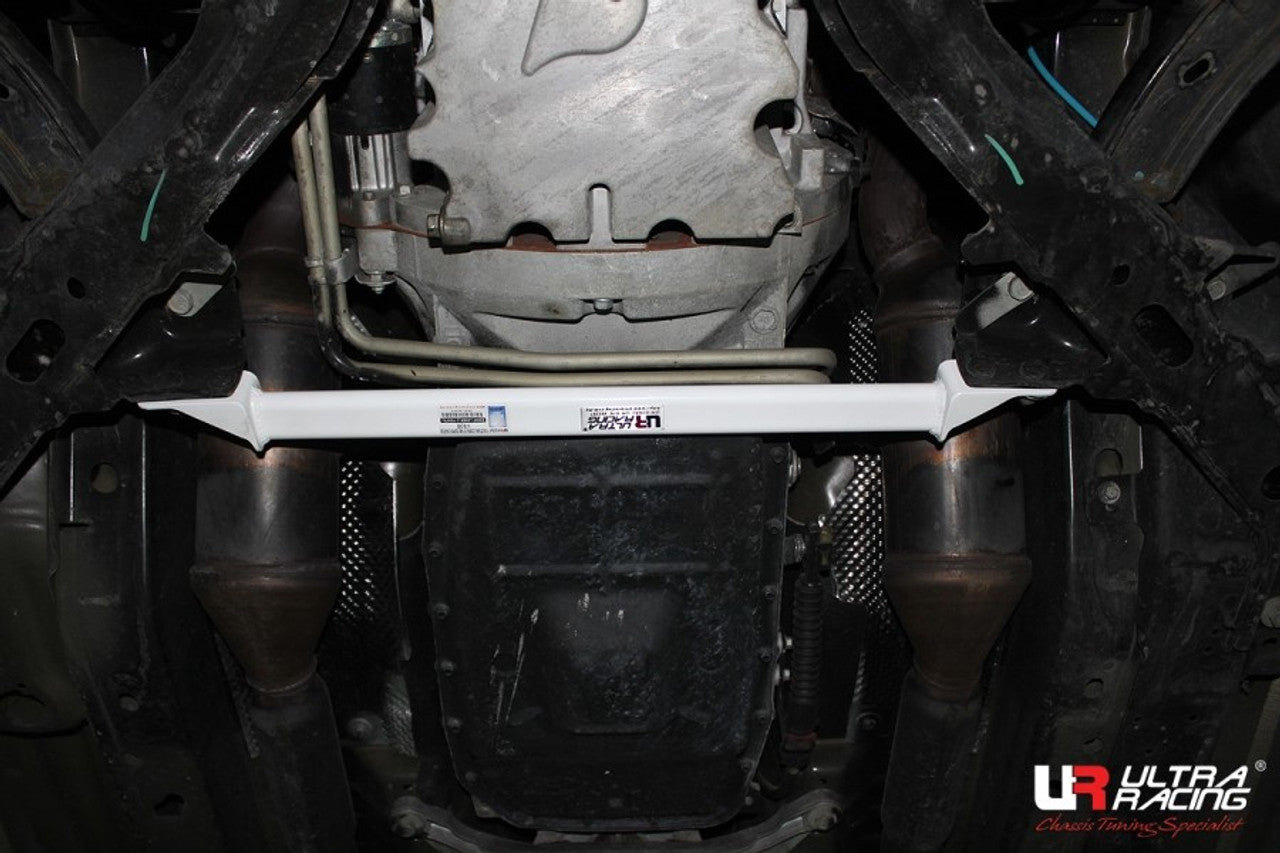 Ultra Racing - 2pt Rear Strut Brace - FORD MUSTANG (S197) 2005-2014 - UR-RE2-2410