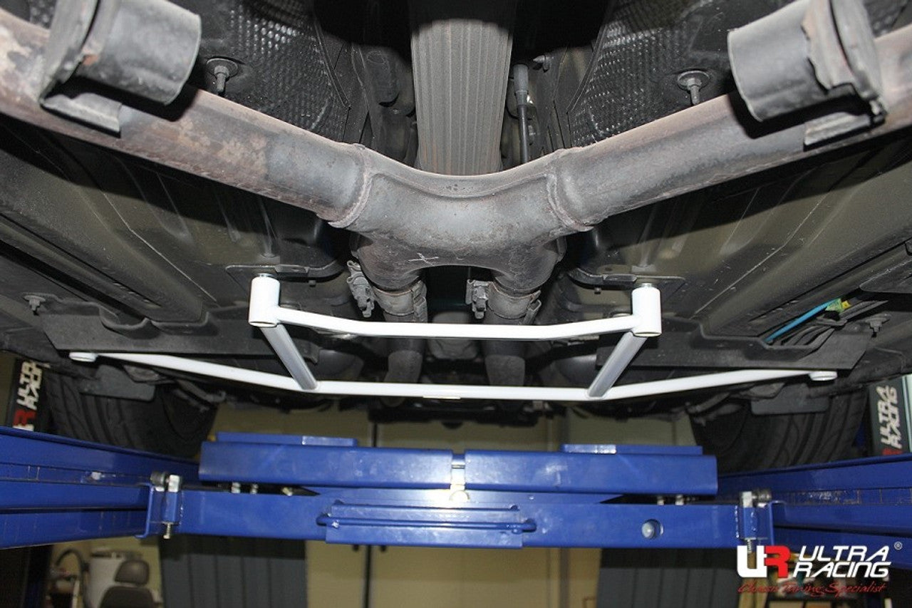 Ultra Racing - 4pt Rear Lower Brace - FORD MUSTANG (S197) 2004-2014 - UR-RL4-3125