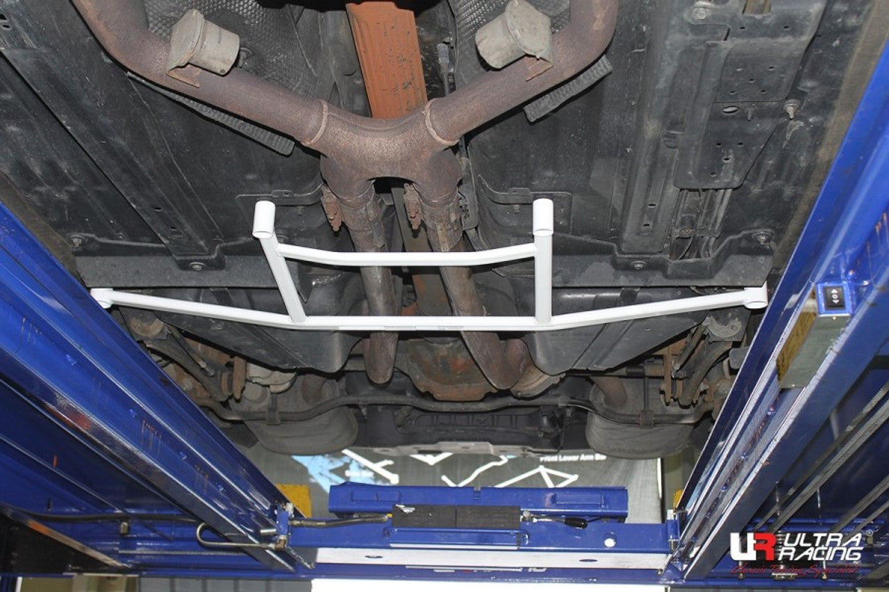 Ultra Racing - 4pt Rear Lower Brace - FORD MUSTANG (S197) 2004-2014 - UR-RL4-3125