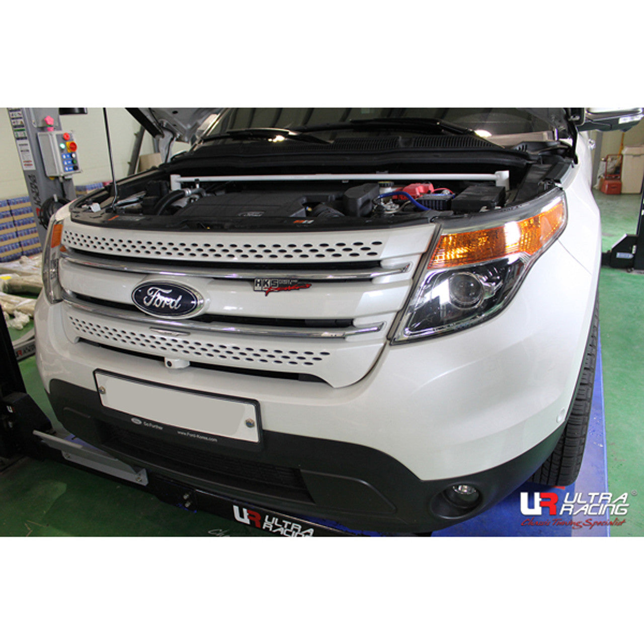 Ultra Racing - 2pt Front Strut Tower Brace - FORD EXPLORER (U502) 2011-2019 - UR-TW2-2662