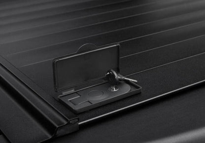 Retrax 07-13 Chevy/GMC Long Bed - DUALLY ONLY - 1500 / 07-14 2500/3500 RetraxPRO MX