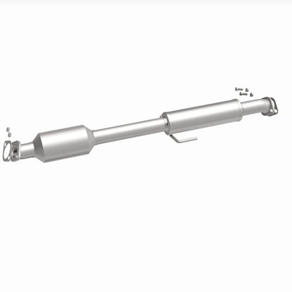 MagnaFlow 2015 Kia Optima 2.4L Direct Fit Catalytic Converter (California Grade)