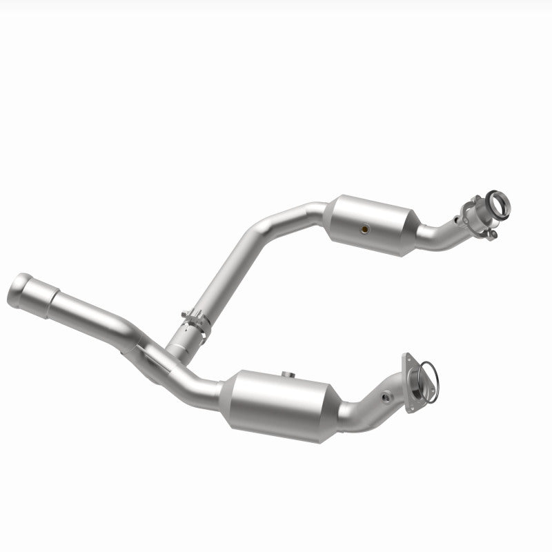 MagnaFlow 19-20 GMC Sierra 1500 Single Underbody 4.3L/5.3L Direct Fit Catalytic Converter