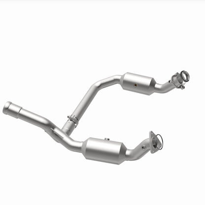 MagnaFlow 19-20 GMC Sierra 1500 Single Underbody 4.3L/5.3L Direct Fit Catalytic Converter