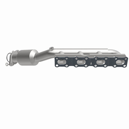 MagnaFlow 2004 Nissan Titan 5.6L Direct Fit Converter