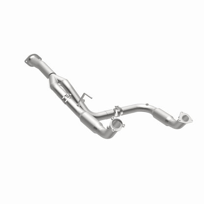 MagnaFlow 11-15 Chevrolet Silverado 2500 HD 6.0L Direct Fit Converter