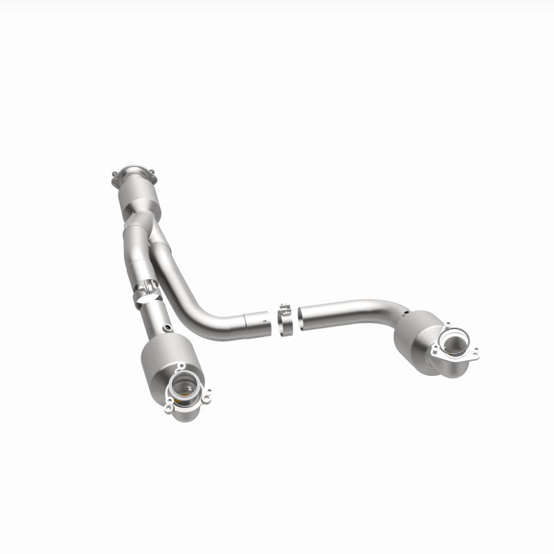MagnaFlow 12-20 Chevrolet Express 4500 Underbody 6.0L Direct Fit Catalytic Converter