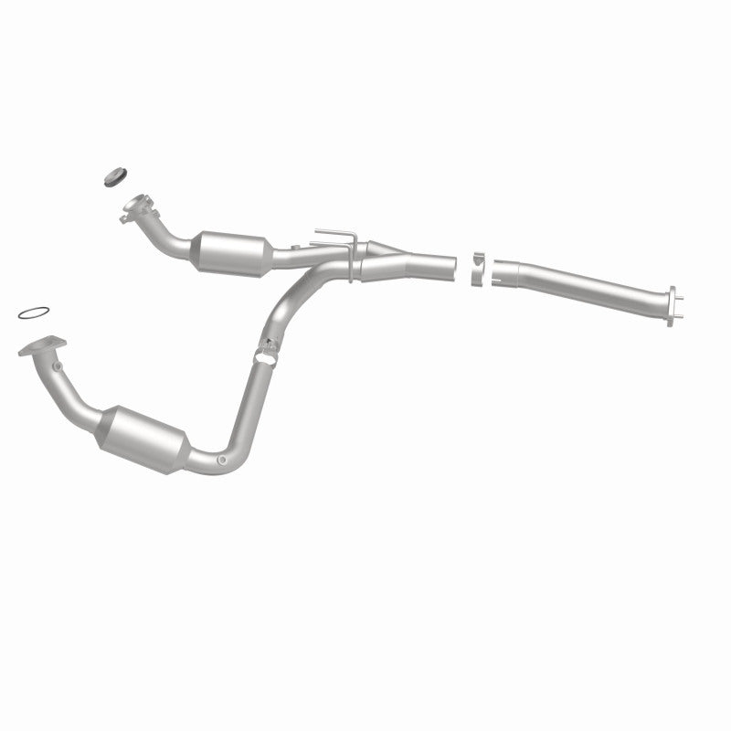 MagnaFlow 04-05 Chevrolet Express 1500 5.3L Direct Fit Converter