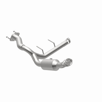 MagnaFlow 2021 Ford F-150 Right Underbody 5L Direct Fit Converter