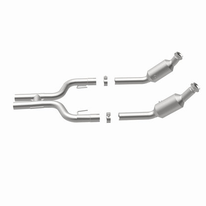 MagnaFlow Direct Fit Catalytic Converter 07-10 Ford Mustang 4.6L