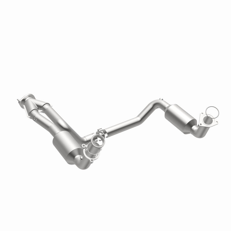MagnaFlow 04-06 Chevrolet Silverado 1500 5.3L Direct Fit Catalytic Converter