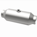 Magnaflow Universal Catalytic Converter 2.5in CA Spun Mid-Bed