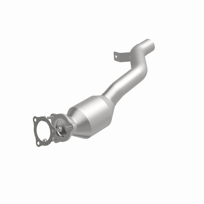 MagnaFlow 10-11 Cayenne V8 4.8 OEM Underbody Direct Fit Converter
