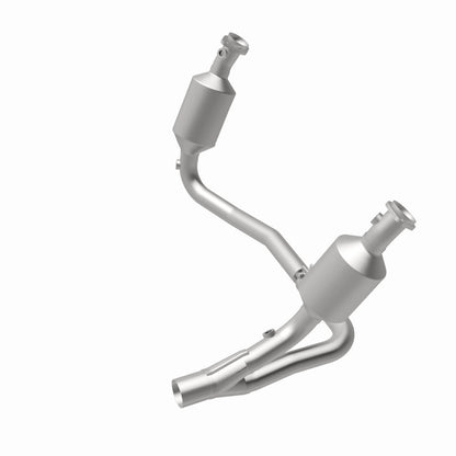 MagnaFlow 2006 Jeep Grand Cherokee 4.7L Direct Fit Converter
