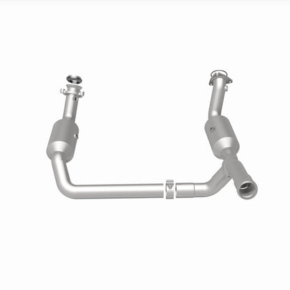 MagnaFlow 19-20 GMC Sierra 1500 Single Underbody 4.3L/5.3L Direct Fit Catalytic Converter