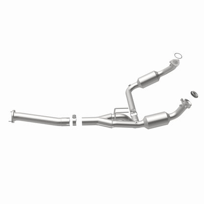 MagnaFlow 04-05 Chevrolet Express 1500 5.3L Direct Fit Converter