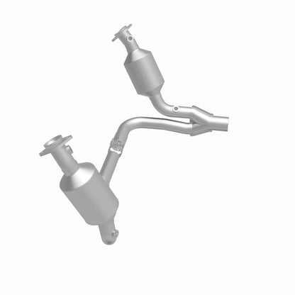 MagnaFlow 2006 Jeep Grand Cherokee 4.7L Direct Fit Converter