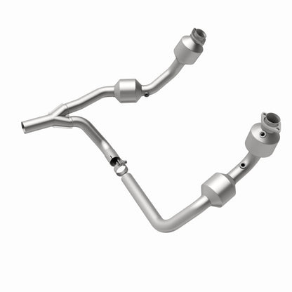 MagnaFlow Direct Fit Catalytic Converter 07-09 Jeep Wrangler 3.8L