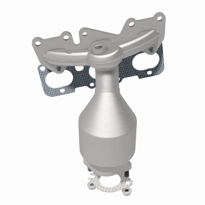 Magnaflow 07-10 Kia Sedona 3.8L California Grade CARB Compliant DF Manifold Catalytic Converter