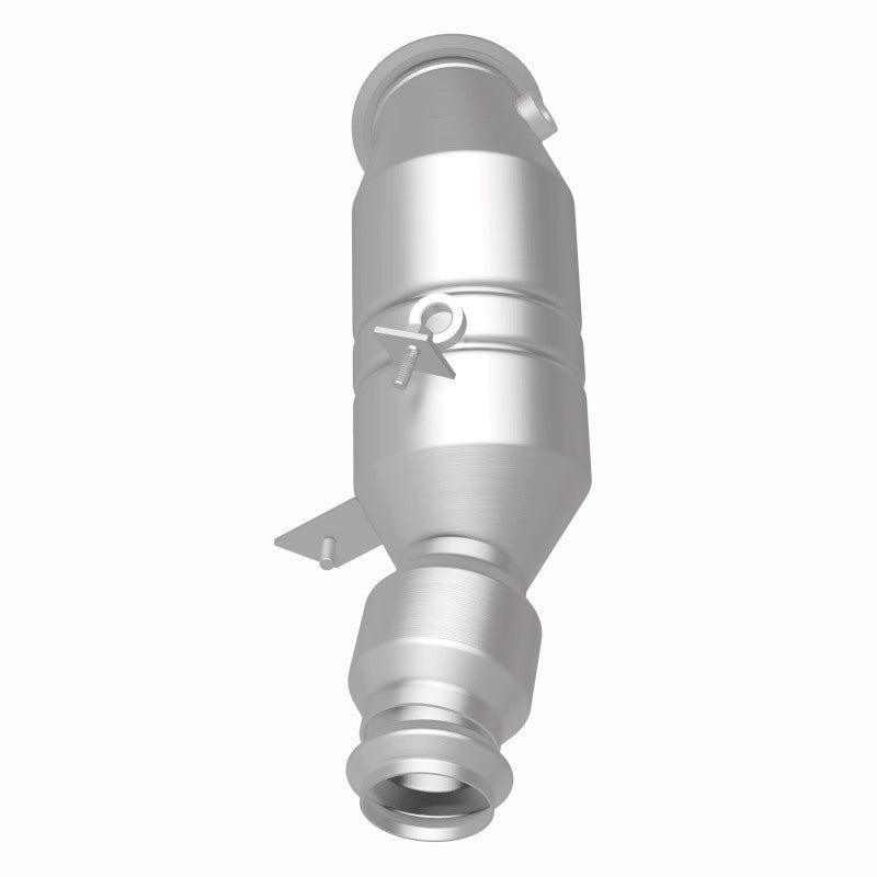 MagnaFlow Direct Fit Catalytic Converter 2016 BMW 428i 2.0L Underbody