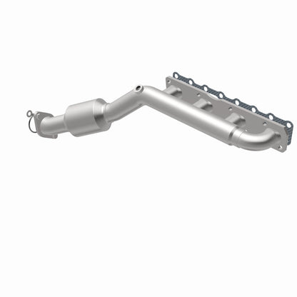 MagnaFlow 2004 Nissan Titan 5.6L Direct Fit Converter