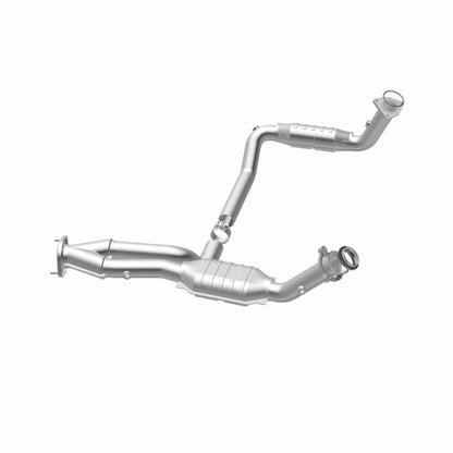 MagnaFlow DF Cat. Conv 02-06 Cadillac Truck. 8 5.3L Dual Conv. Y-Pipe Assy 2wd/Chevy Truck 99-07