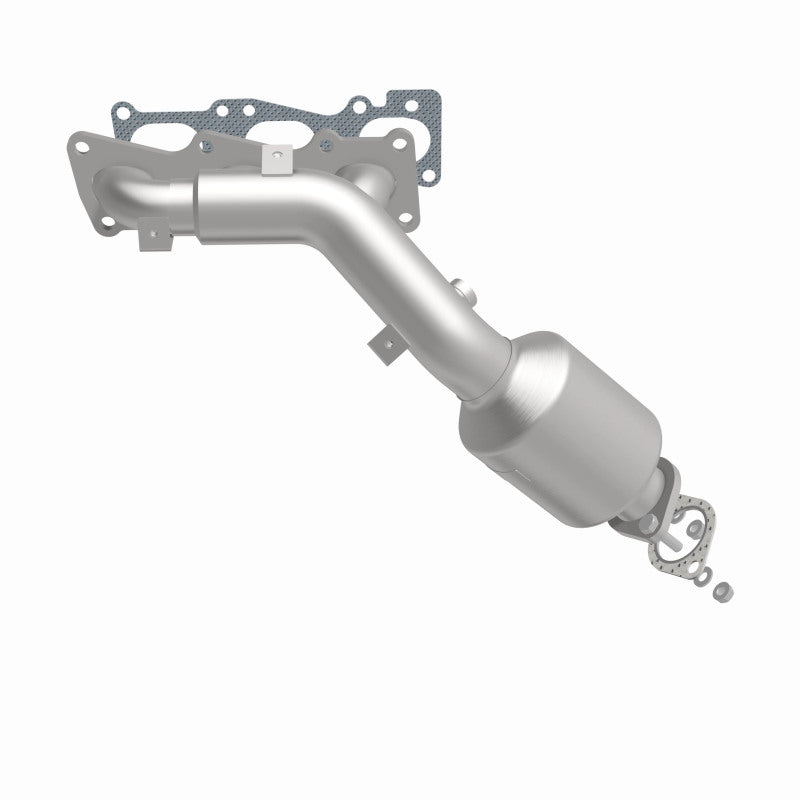 MagnaFlow Direct Fit Catalytic Converter 10-12 Hyundai Genesis 3.8L