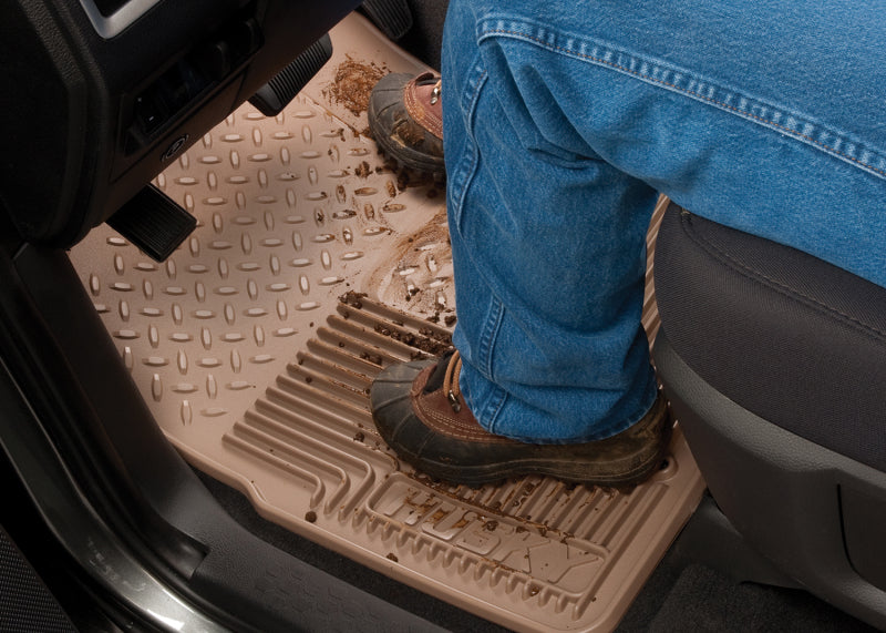 Husky Liners Universal HD Classic Style Center Hump Black Floor Mat (w/o Shifter Console)