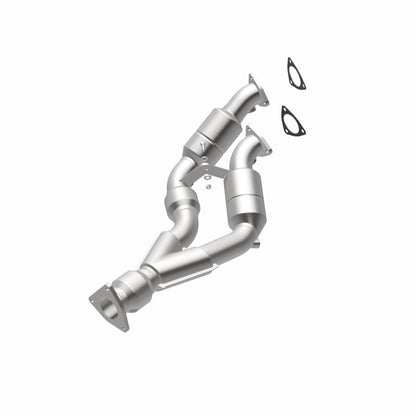 MagnaFlow Direct Fit Catalytic Converter 04-06 VW Touareg 3.2L