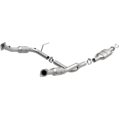 MagnaFlow Direct Fit Catalytic Converter Explorer 02-04 4.6L OEM