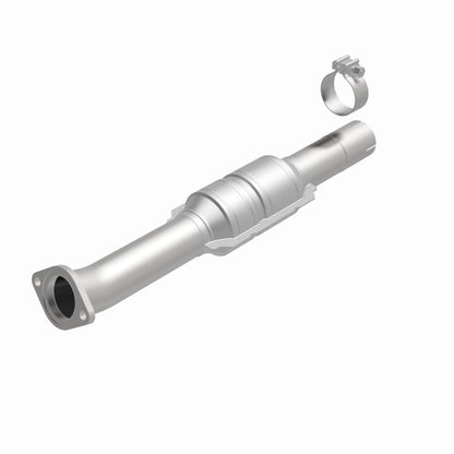 MagnaFlow Direct Fit Catalytic Converter 2010-2012 VENZA 2.7L Underbody
