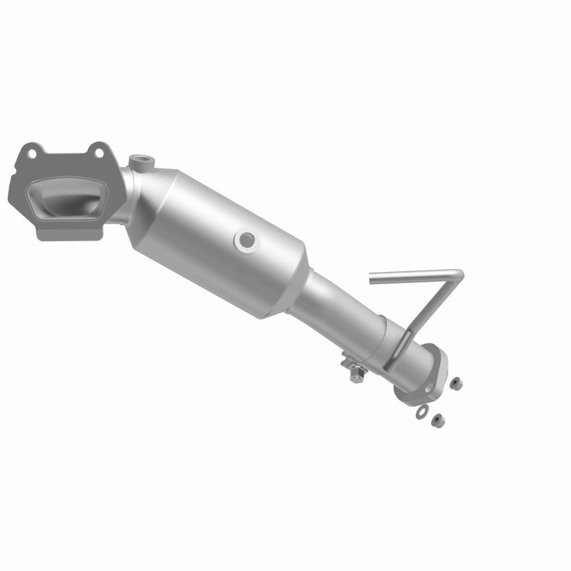 MagnaFlow Conv Direct Fit OEM 12-17 Jeep Wrangler 3.6L Underbody