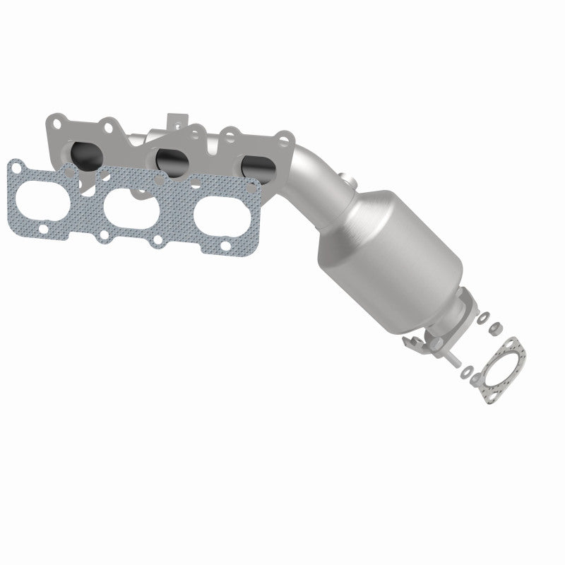MagnaFlow Direct Fit Catalytic Converter 10-12 Hyundai Genesis 3.8L