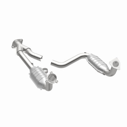 MagnaFlow Direct Fit Catalytic Converter 03-06 Chevy SSR 5.3/6.0 OEM