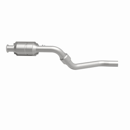 MagnaFlow Direct Fit Catalytic Converter 98-04 Dodge Interpid 2.7L