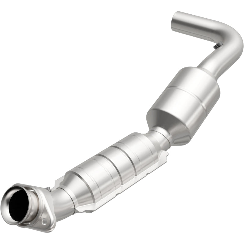 MagnaFlow Direct Fit Catalytic Converter 05-07 Ford E150 4.6L Driver Side