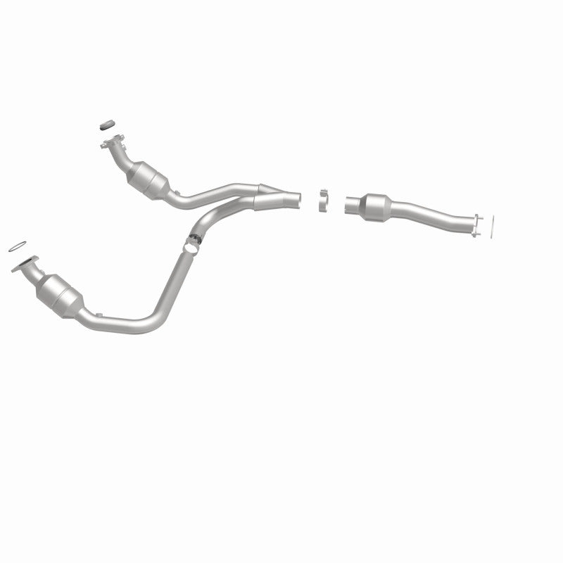 MagnaFlow Direct Fit Catalytic Converter 2011-2014 Express 1500 4.3L Underbody