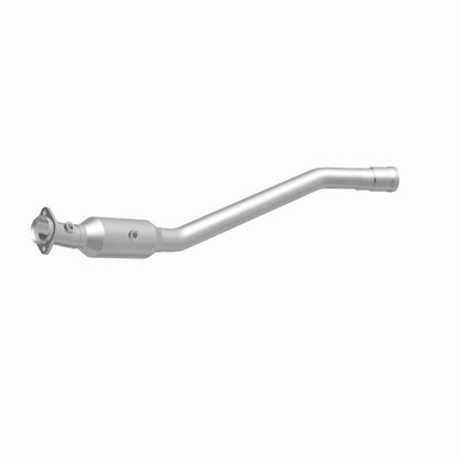 MagnaFlow Direct Fit Catalytic Converter 13-14 Mercedes-Benz GL450 V8 4.6 OEM Underbody
