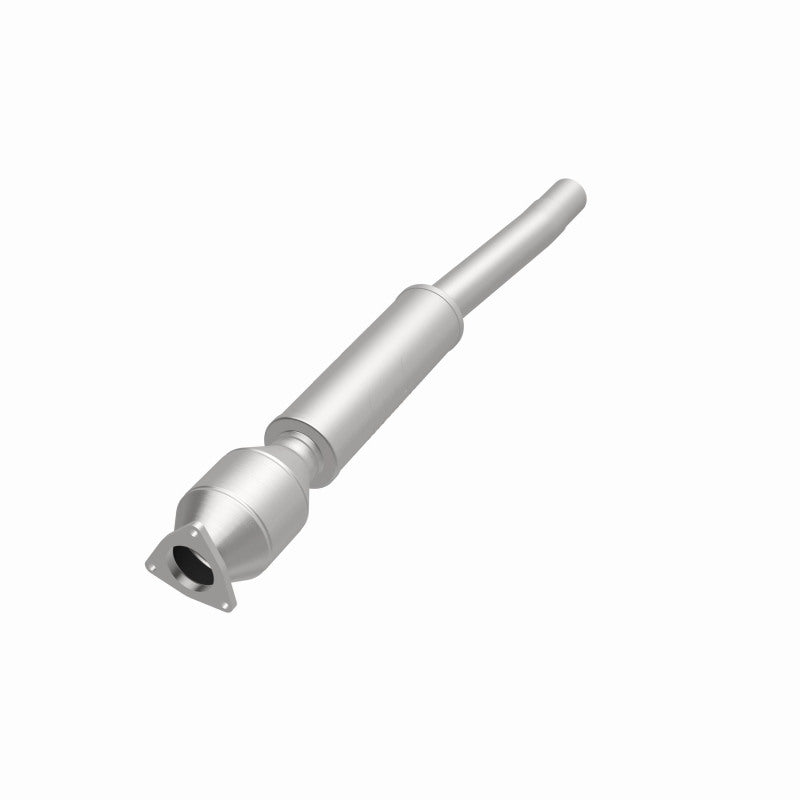 MagnaFlow Direct Fit Catalytic Converter 03-06 VW Phaeton 4.2L PS Rr