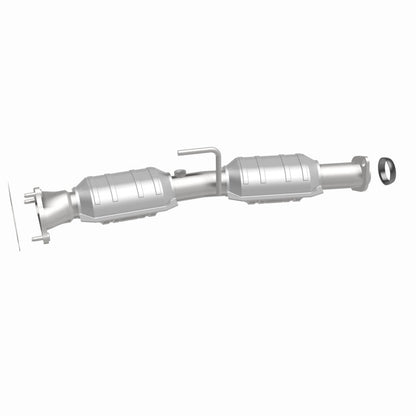 MagnaFlow Direct Fit Catalytic Converter 2001-05 Explorer 4.0L Sport Trac Rear Section